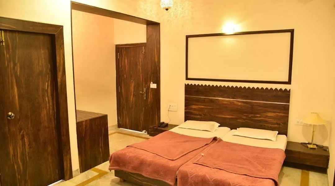 Saheli Palace Udaipur 0*,  India